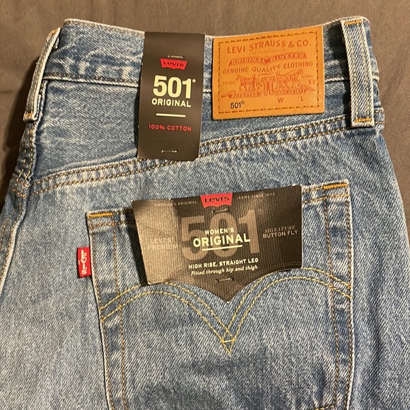 High waisted Levi jeans - Picture 4 of 4